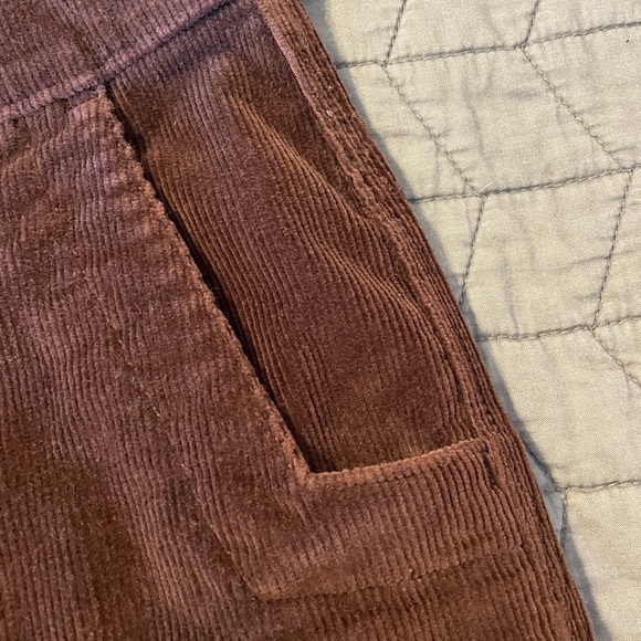 MENS Mountain Khakis corduroy pants, 38"x34" EUC, rich brown gussetted crotch - Picture 5 of 11